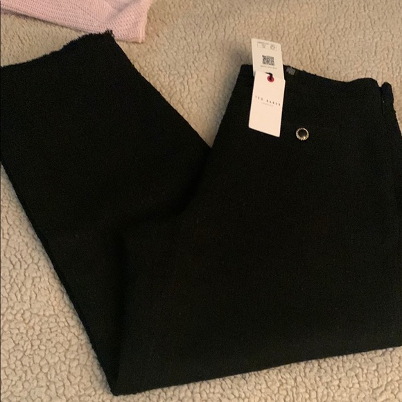 Ted Baker London Kattyyt Boucllè Straight leg Ankle Pants -size 3 color black - Picture 6 of 14